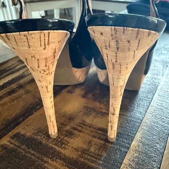 Guess Black Peep-Toe Slingback 5" Heels Size 8 - Picture 2 of 3